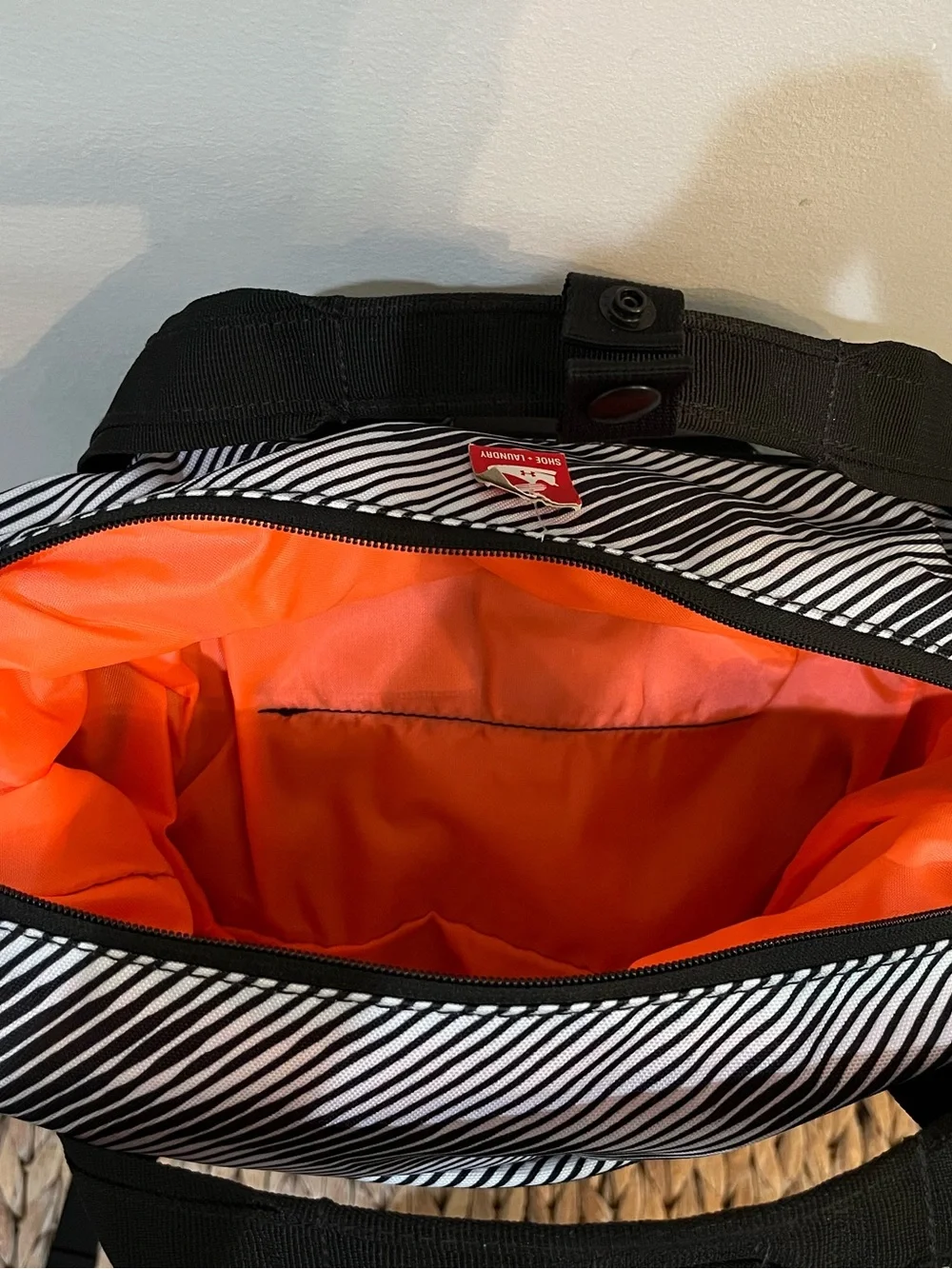 Under Armour Project Rock‎ Box Duffle Backpack Black White Stripe Unisex NWOT